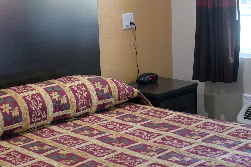 A 1 Budget Motel - photo 36