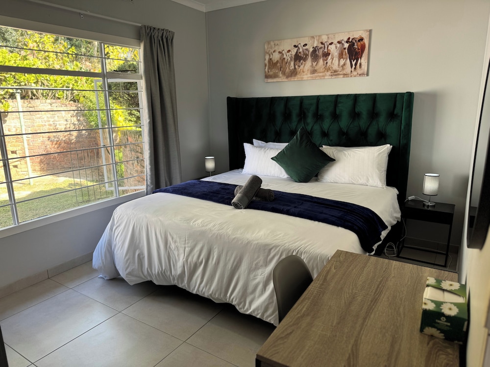 Riverhaven Self Catering - carbon neutral hotel in Unknown City