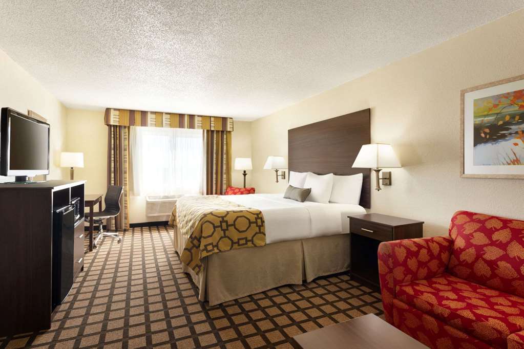 Baymont by Wyndham Salina - photo 15