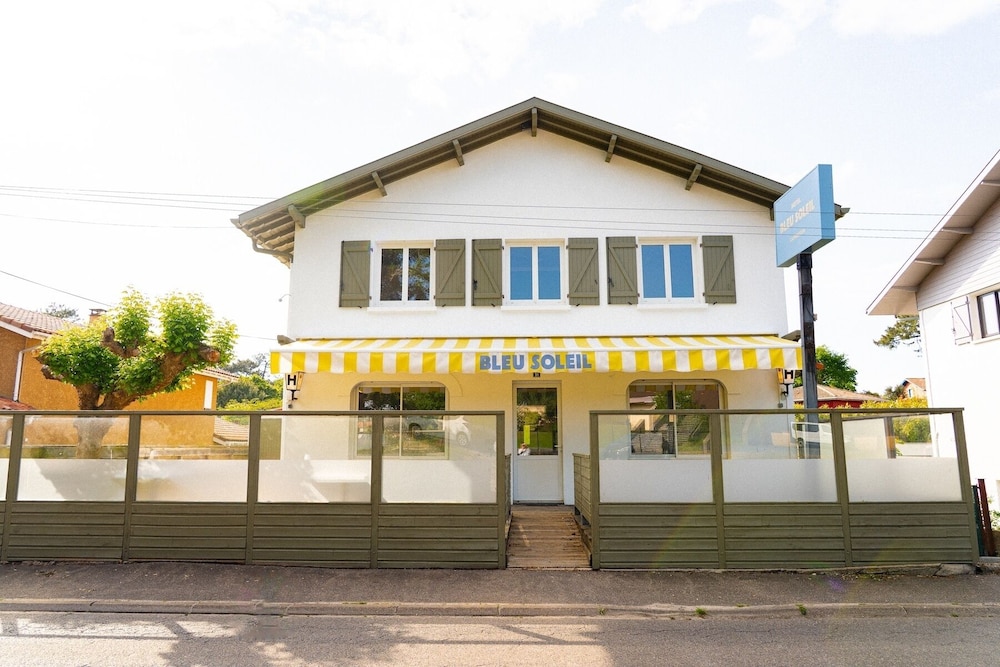 Cabaret Hotel in Capbreton, France