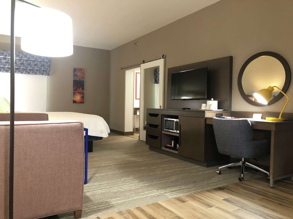 Hampton Inn El Dorado - photo 15