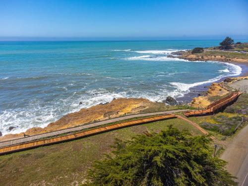 Windrush Inn Cambria - photo 25