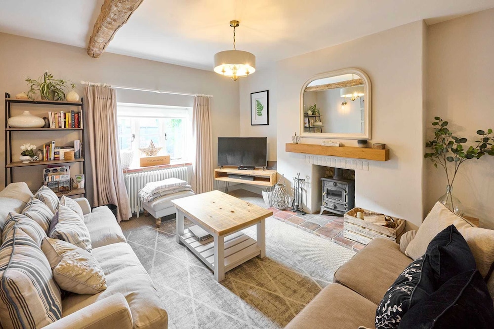 Host Stay Rock Rose in Holt, United Kingdom