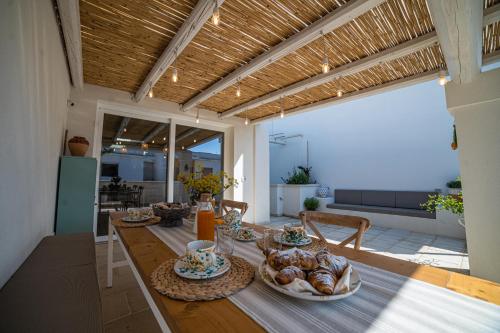 Fantastica Casa in Stile Mediterraneo Al Ficodindia — 4-Star Luxury Hotel in Torre San Giovanni, Italy