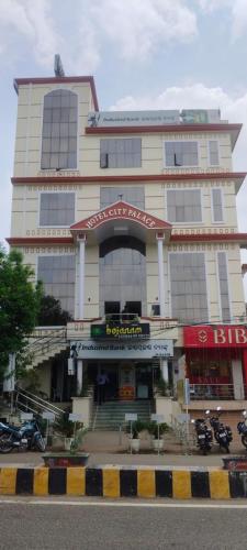 City Palace - carbon neutral hotel in Gopalpur