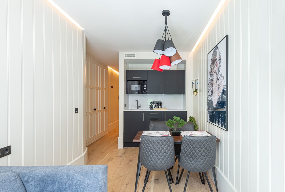 Bilbao Metropolitan By Staynn Apartments — 4-Star Luxury Hotel in Bilbao, Spain