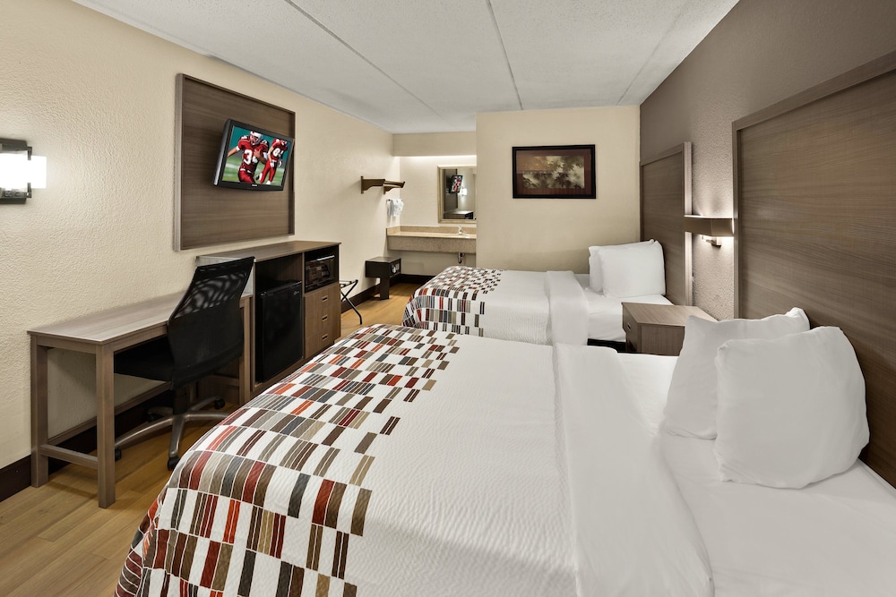 Red Roof Inn Chapel Hill UNC - photo 17