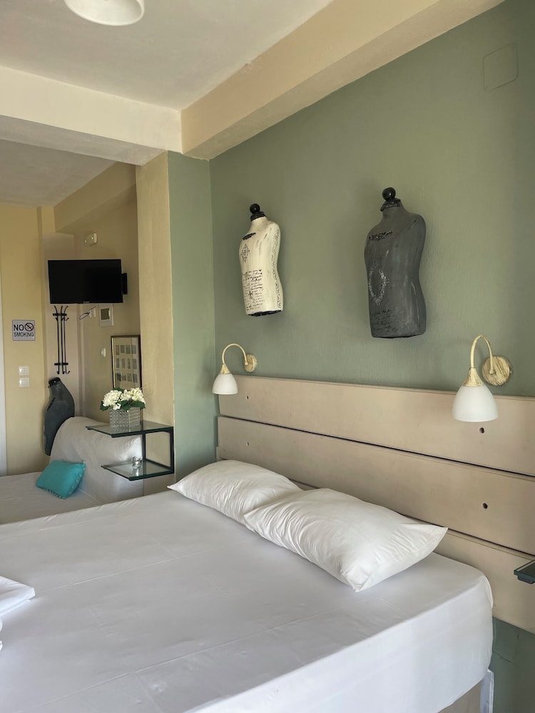 Axion Esti — Skopelos — photo 4