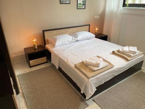 Almond Apartment — 4-Star Luxury Hotel in Thessaloniki, Greece