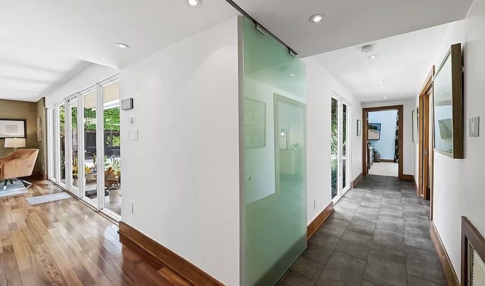 Wilton Manors Stunning Gated Oasis - photo 15