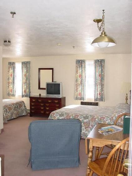 Chocksett Inn and Restaurant - photo 3