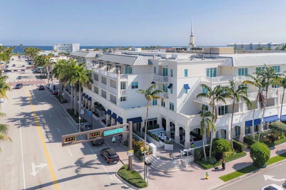 The Seagate Hotel Golf & Beach Club Autograph Collection - carbon neutral hotel in Delray Beach