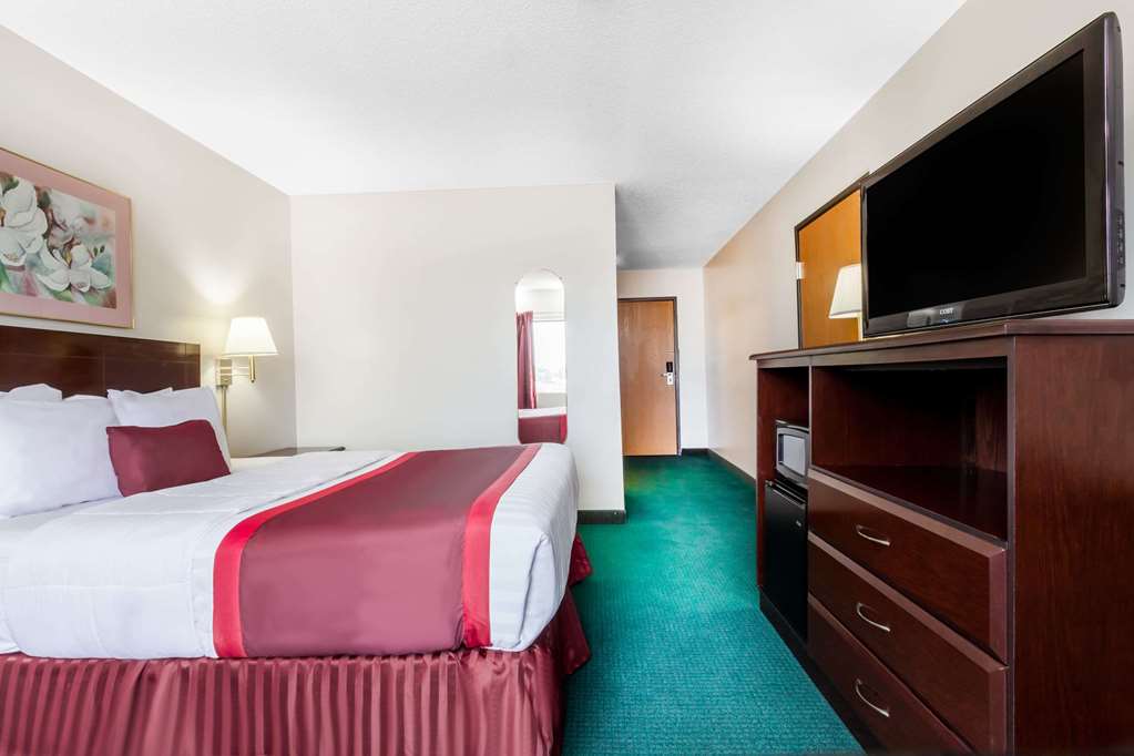 Ramada by Wyndham Tell City - photo 18