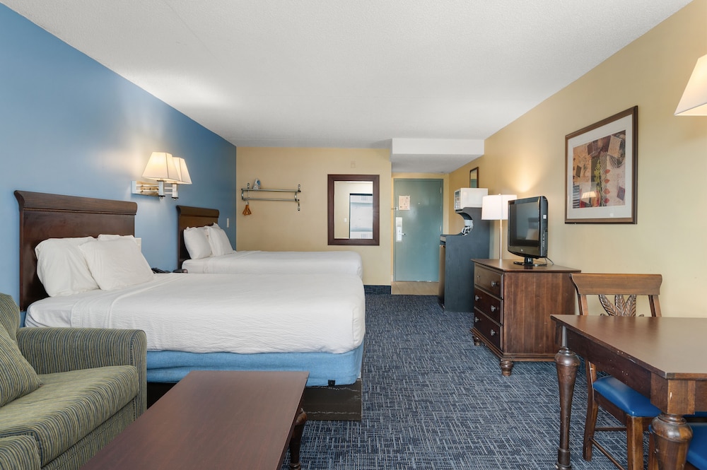 Coastal Palms Inn & Suites - photo 9