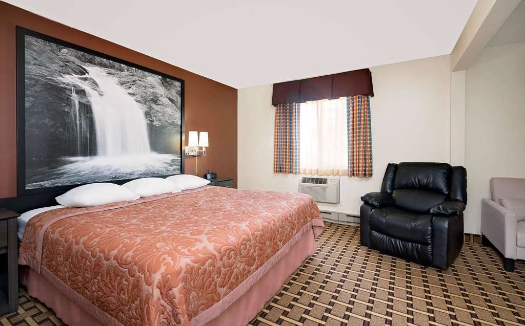 Super 8 by Wyndham Ashland - photo 14