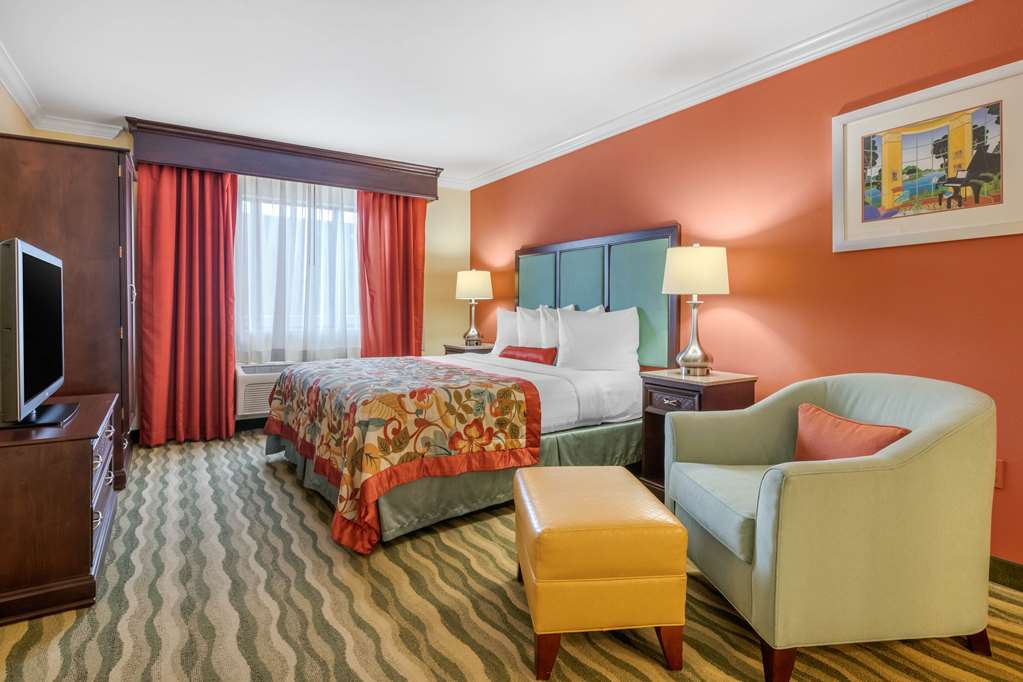 Best Western Plus Palm Beach Gardens Hotel & Ste & Conf Ctr - photo 12