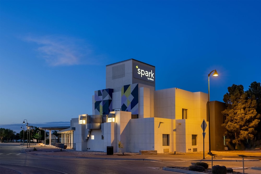 Spark by Hilton Artesia - photo 55