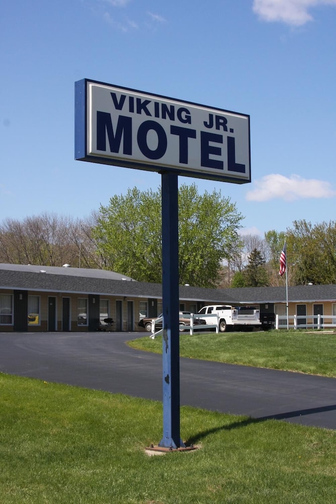 Viking Jr. Motel - photo 27