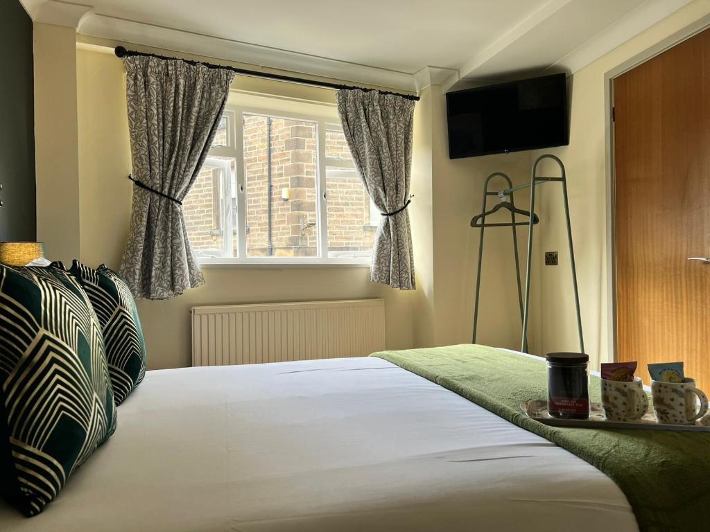 The Red Lion — Bakewell — photo 3