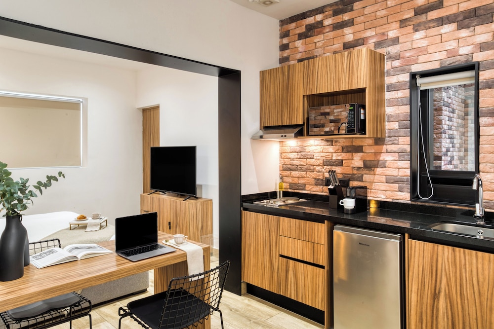 Private kitchenette