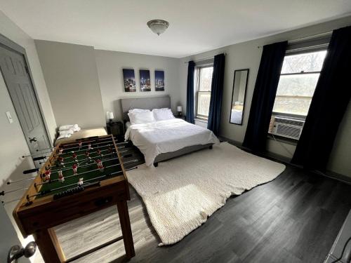 Massive 5BD 4BA 3 Story Duplex @ Downtown Albany