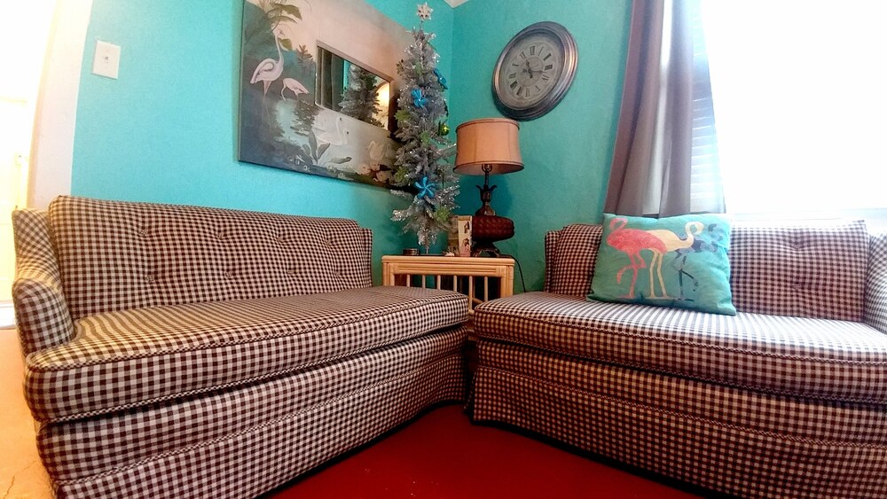 Historic Whiting Hotel Suites - photo 5