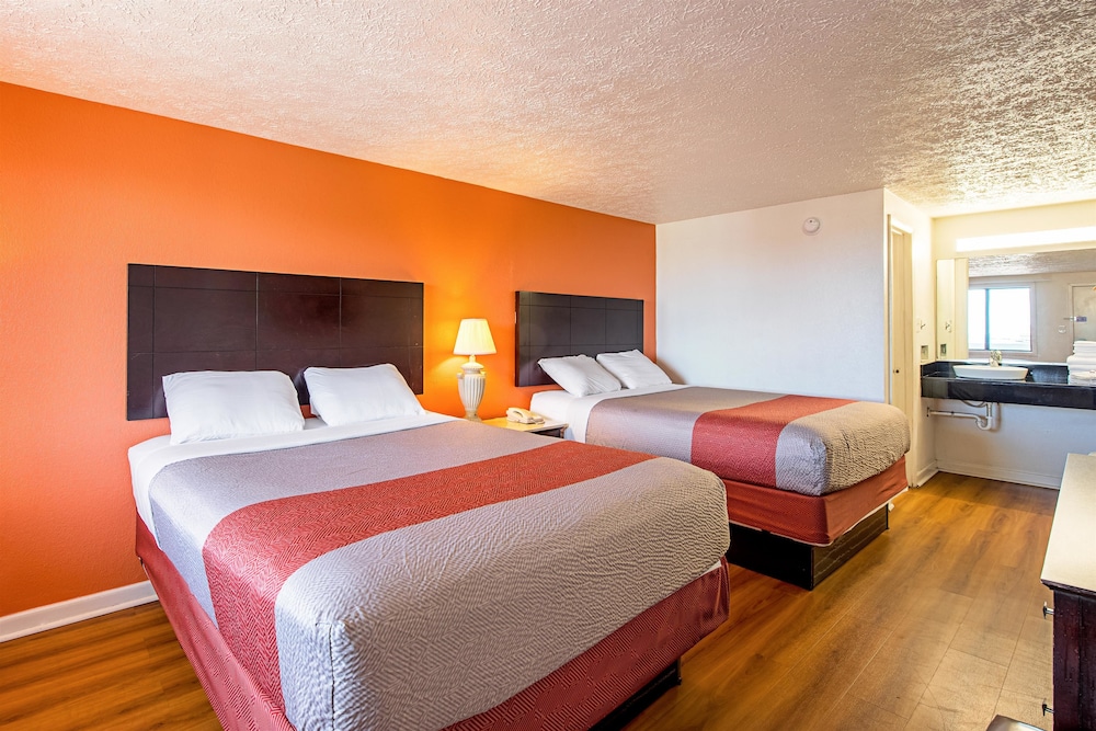 Budget Inn Norfolk VA Oceanview - photo 3