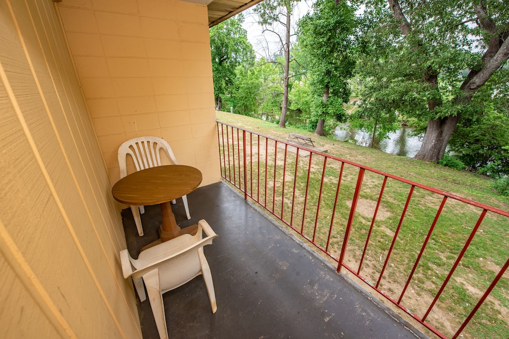 River Place Inn - photo 16