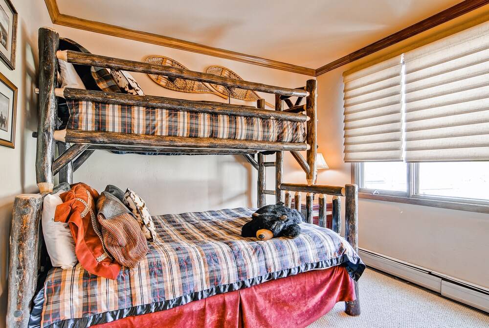 Highlands Slopeside by East West Hospitality - photo 27