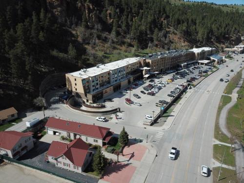 First Deadwood Cottages - photo 4
