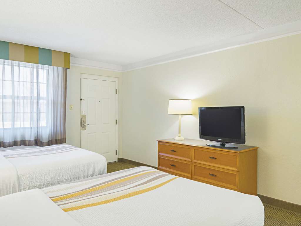 La Quinta Inn by Wyndham Denver Northglenn - photo 16