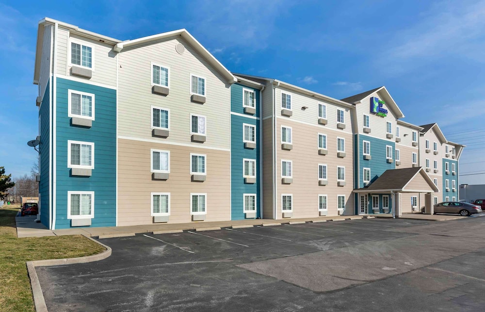 WoodSpring Suites Cleveland Avon - photo 23