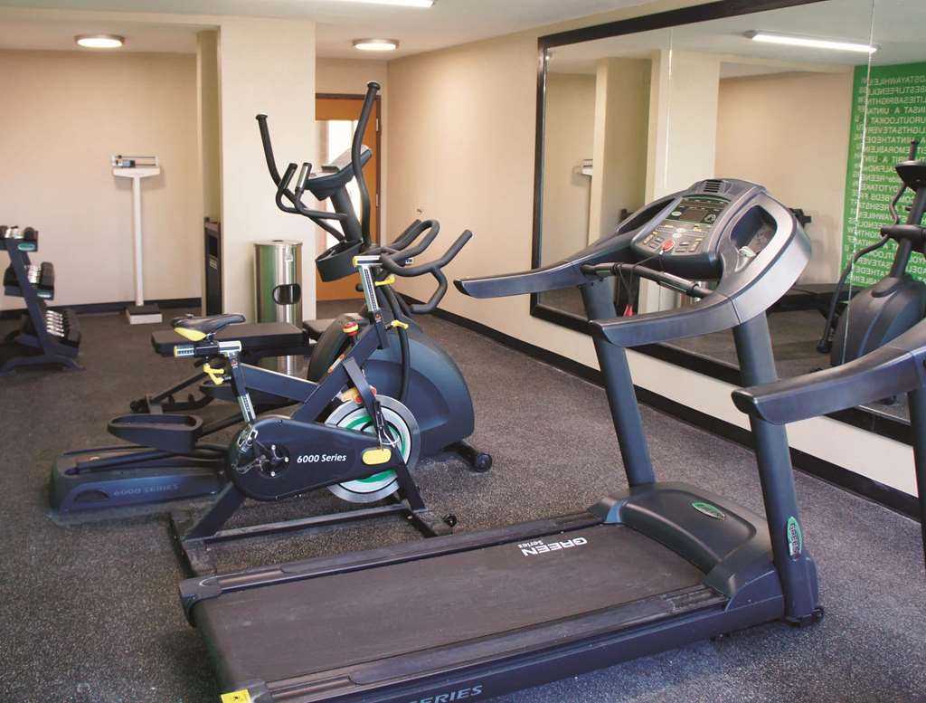 La Quinta Inn & Suites by Wyndham Emporia - photo 10