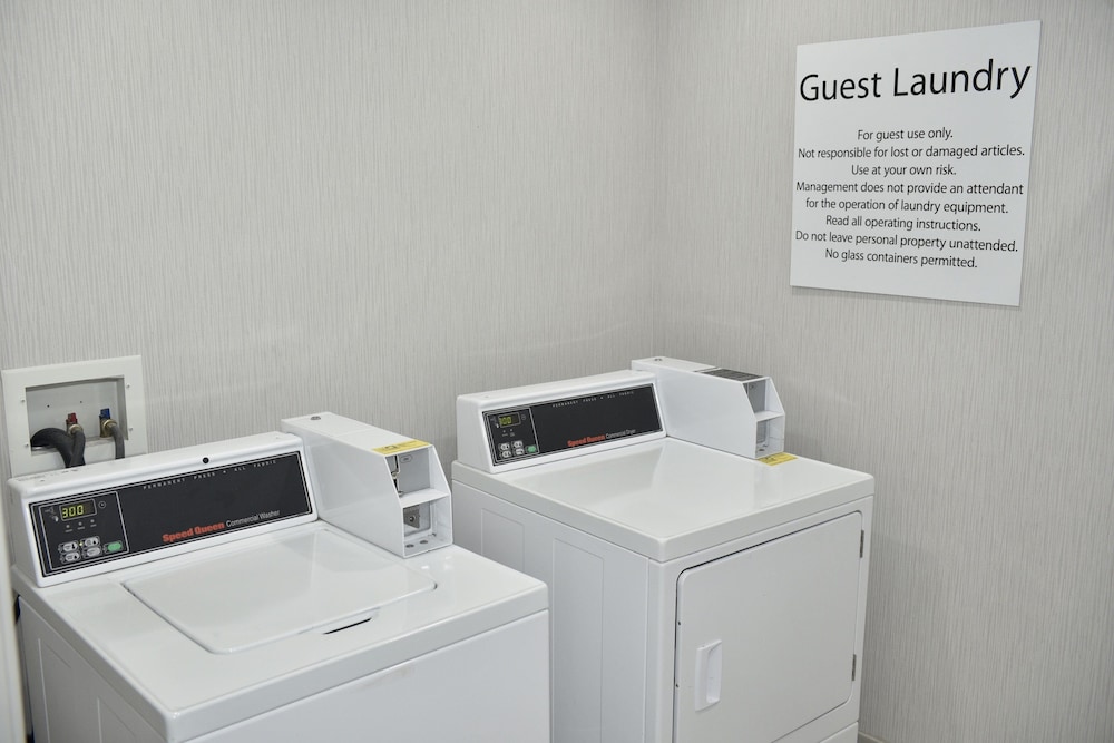 Holiday Inn Express Windsor Sonoma Wine Country by IHG - photo 22