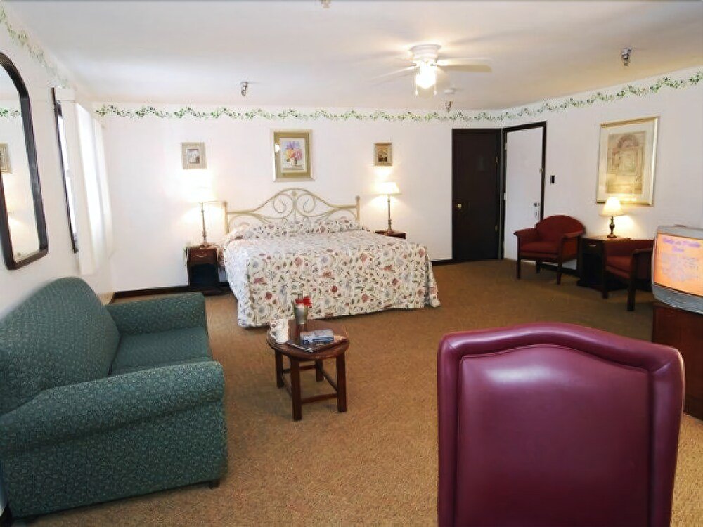 Aroostook Hospitality Inn at Van Buren - photo 3