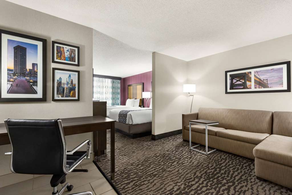 La Quinta Inn & Suites by Wyndham Newark Elkton - photo 29