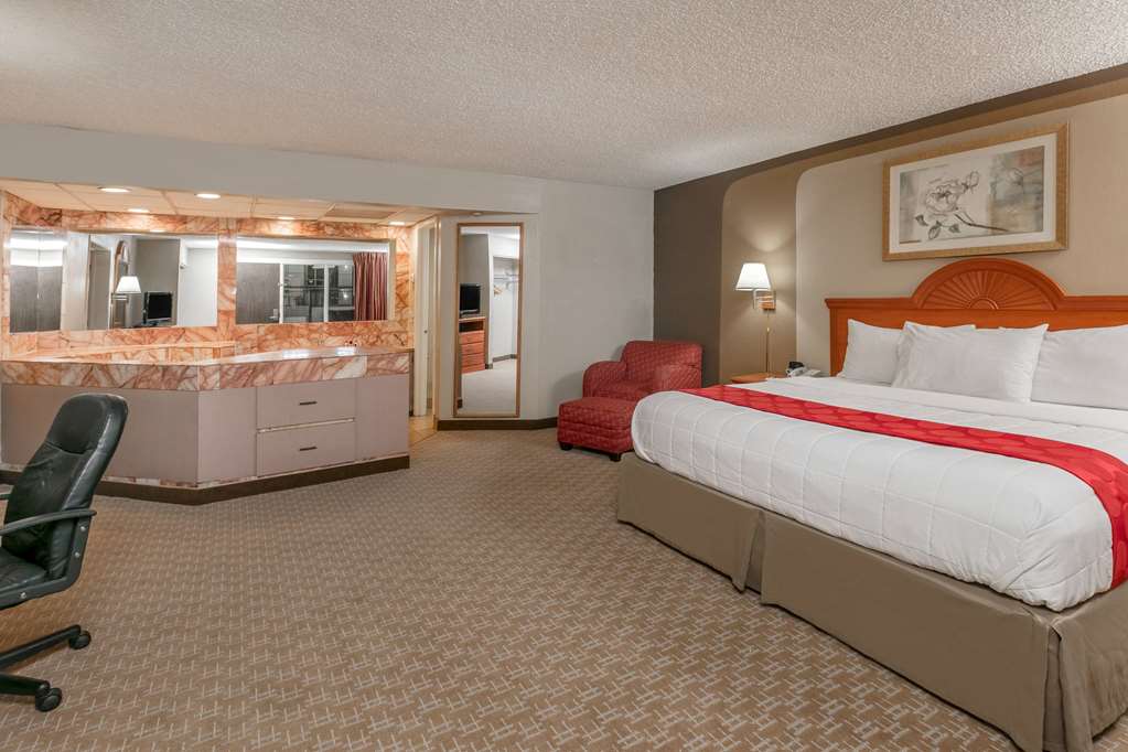 Ramada by Wyndham Odessa Near University of Texas Permian - photo 14