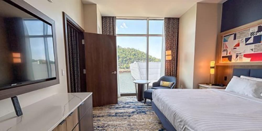 The Landing Hotel at Rivers Casino Pittsburgh - photo 17