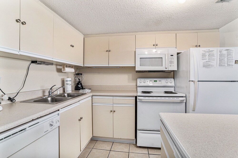 0412 Waters Edge Resort 3 Bedroom Condo by RedAwning - photo 8