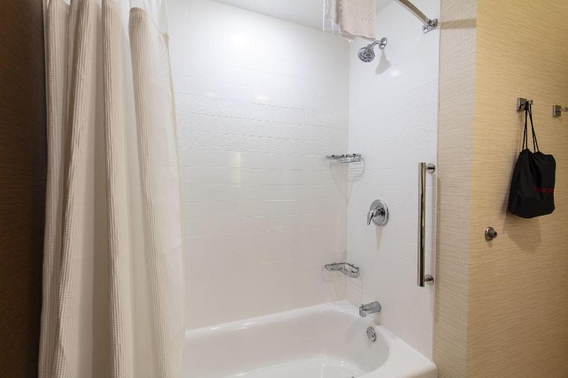 Fairfield Inn & Suites by Marriott Atlanta Woodstock - photo 40