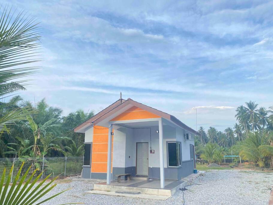 Homestay Naim Sabak Bernam — 4-Star Luxury Hotel in Sabak Bernam, Malaysia