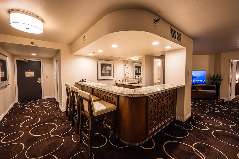 Sunset Station Hotel & Casino - photo 4