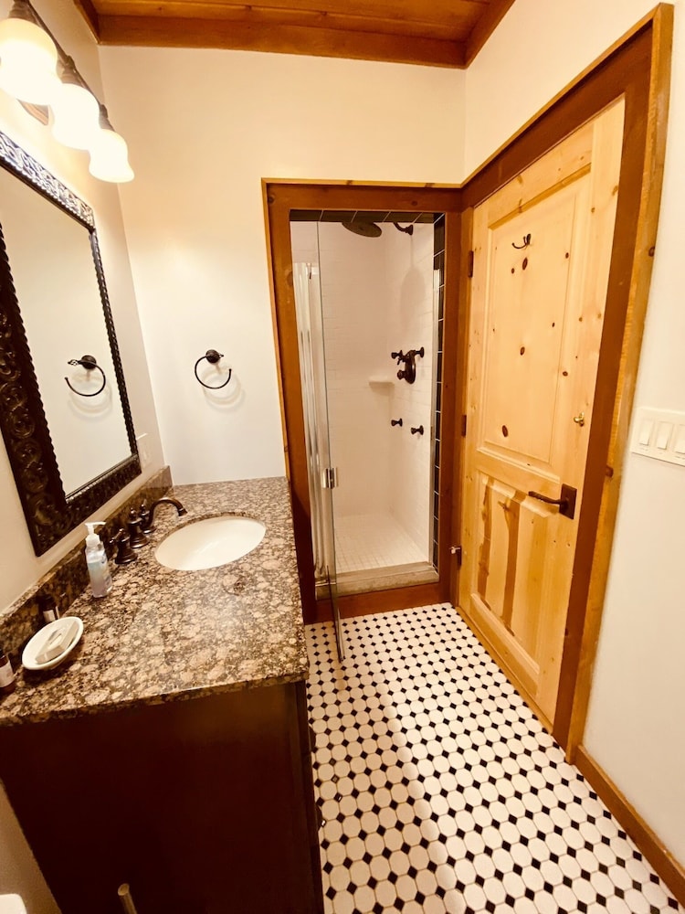 Ampersand Bay Resort - photo 163