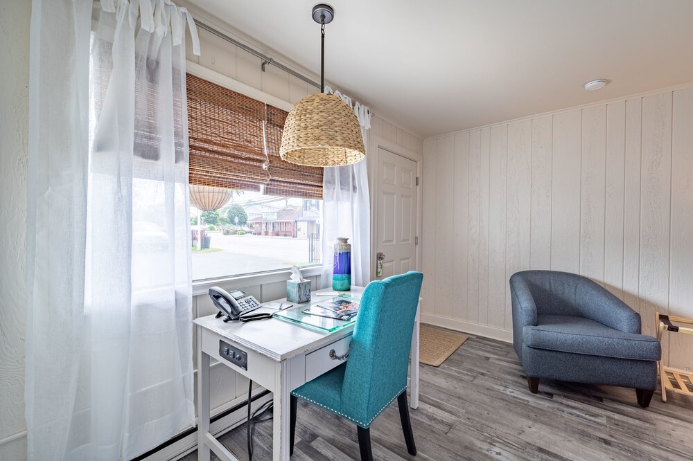 Ocean Glass Inn - photo 13
