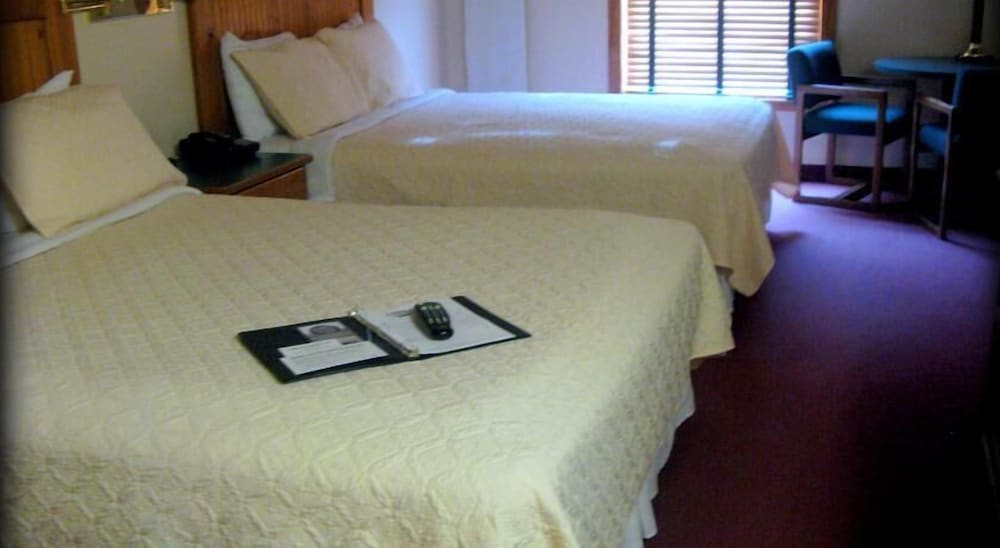 Elkhorn Mountain Inn - photo 8