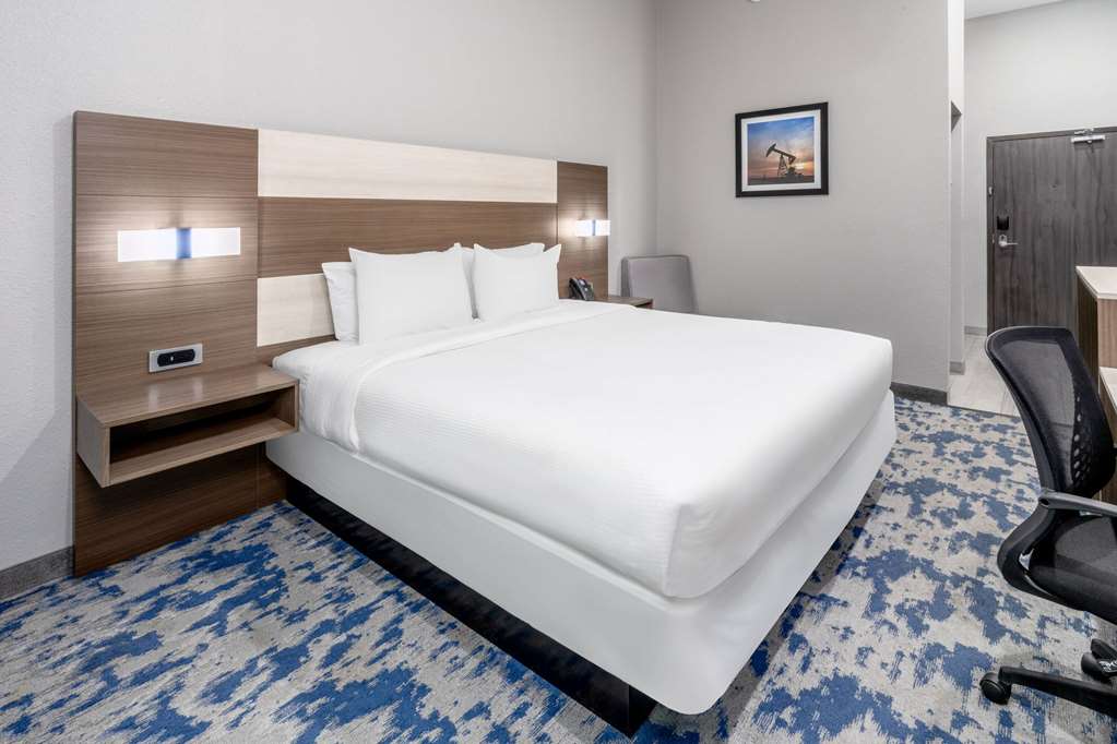 Baymont by Wyndham Carlsbad NM - photo 12