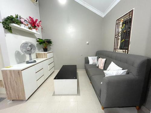 Palm Beach Stay Near To Grand Batam Penuin Nagoya Hill — Batam