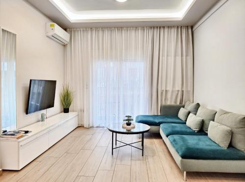 City Center Apartment with a Modern Breeze — 4-Star Luxury Hotel in Thessaloniki, Greece
