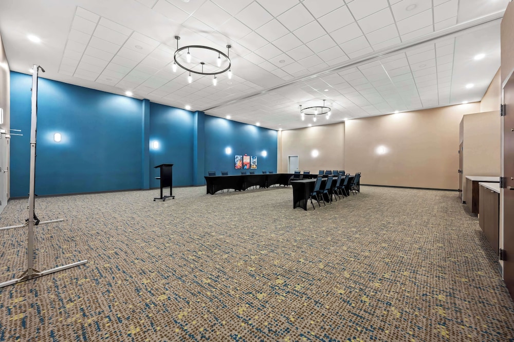 Hampton Inn & Suites Wilson I 95 - photo 35