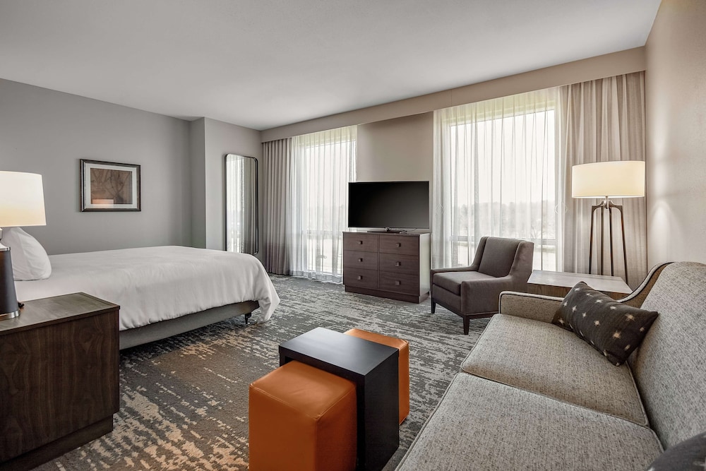 Embassy Suites by Hilton Jonesboro Red Wolf Convention Center - photo 23